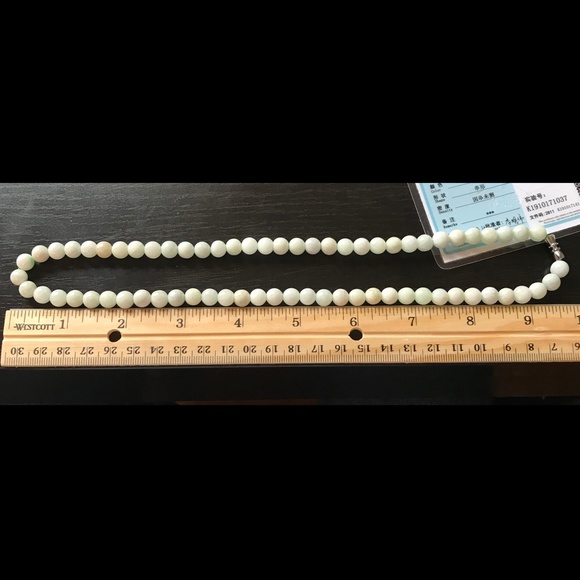 NEW Grade A Jade necklace 21” 8mm beads - Picture 4 of 5